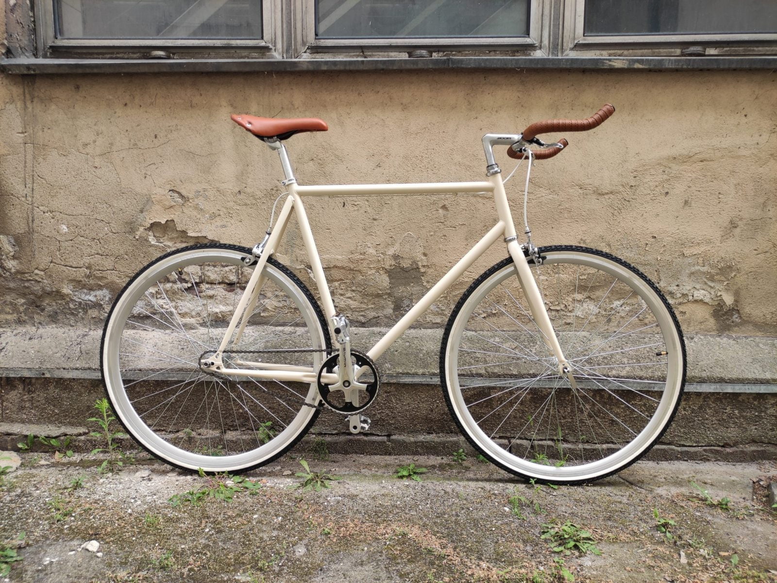 Fixed gear